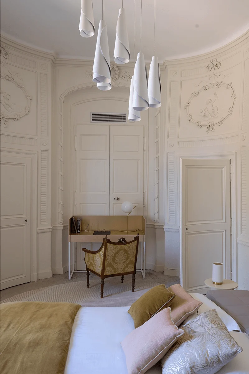 The Oval Room