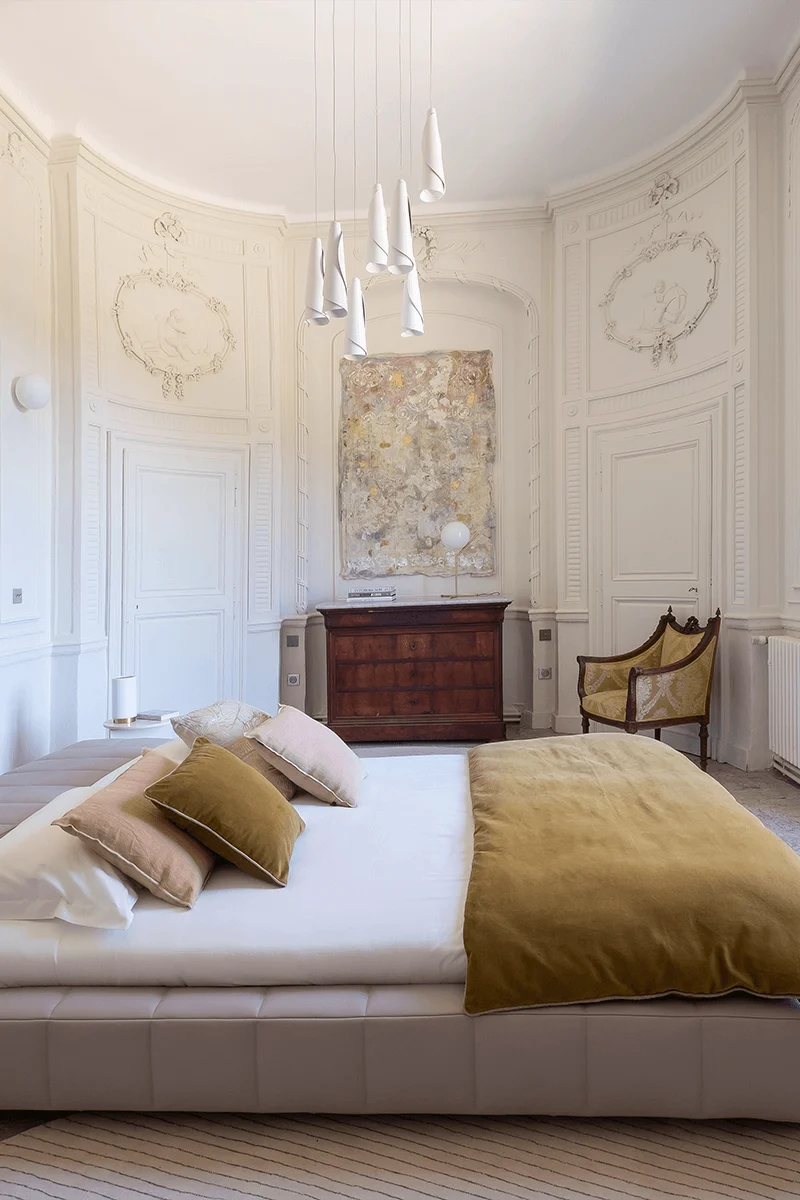 The Oval Room
